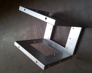 Frame set discharger 114 w/ drawer